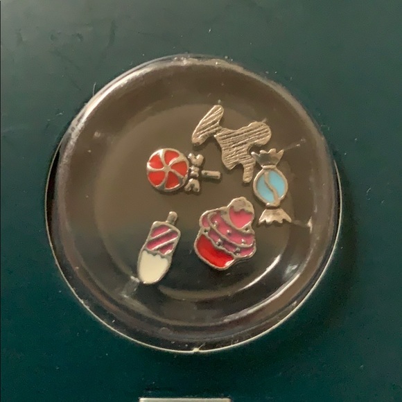 hildie & jo Jewelry - 3/$10 NWT locket charms ice cream sweets